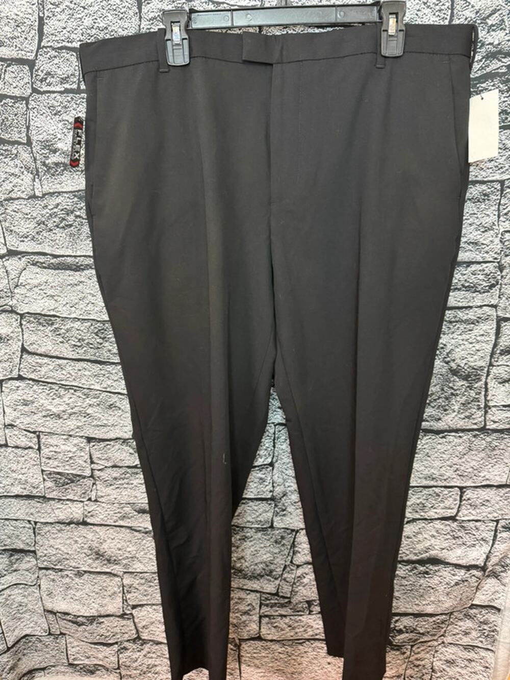 NWT Men’s Van Heusen Black Flex Fit Straight Leg Pants - 40x30